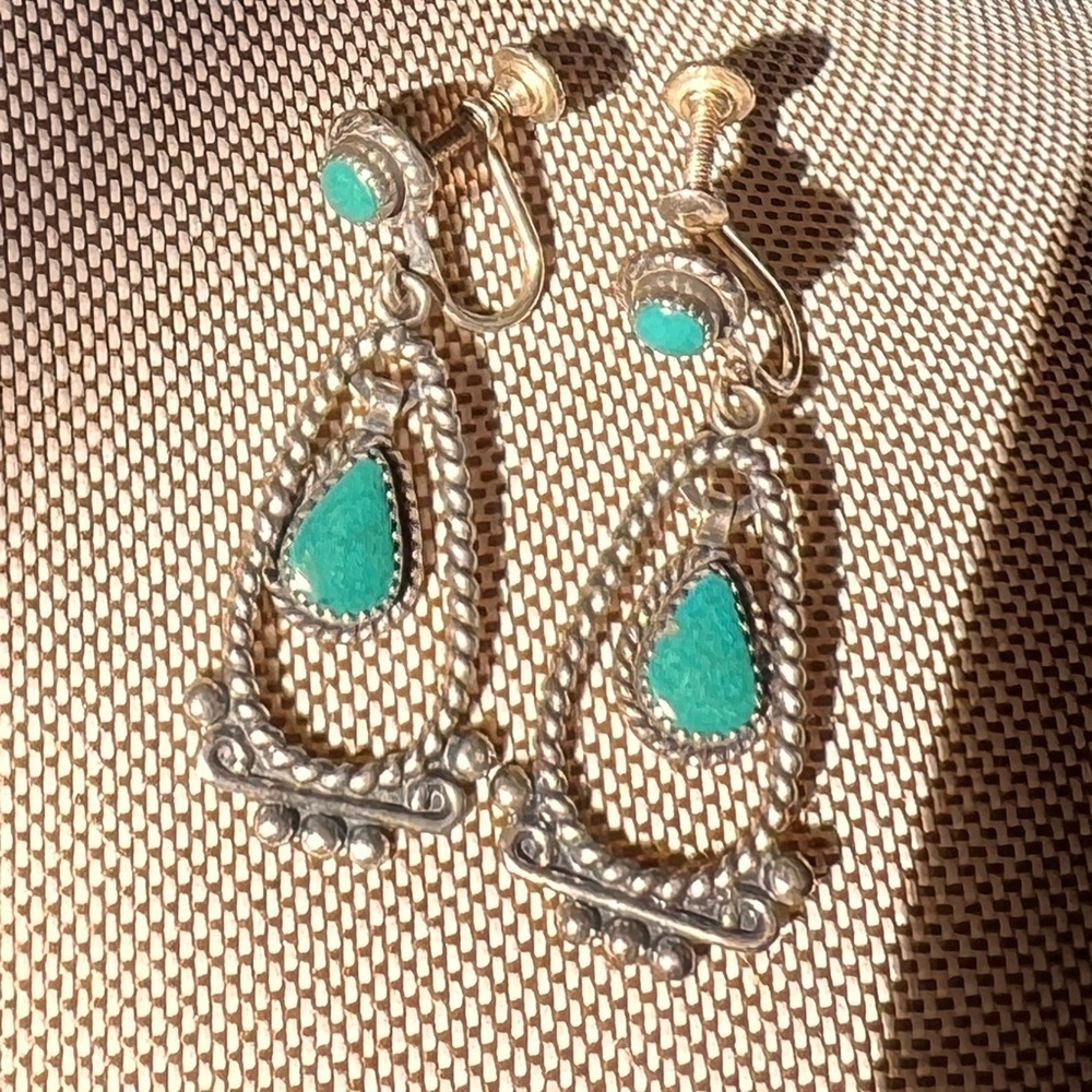 Vintage Turquoise zuni native American Silver Screw Back Earrings Southwestern - Picture 5 of 5